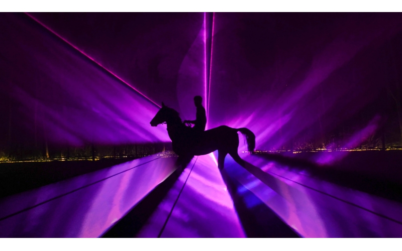 夜游野馬，探秘“野馬幻影”秘境