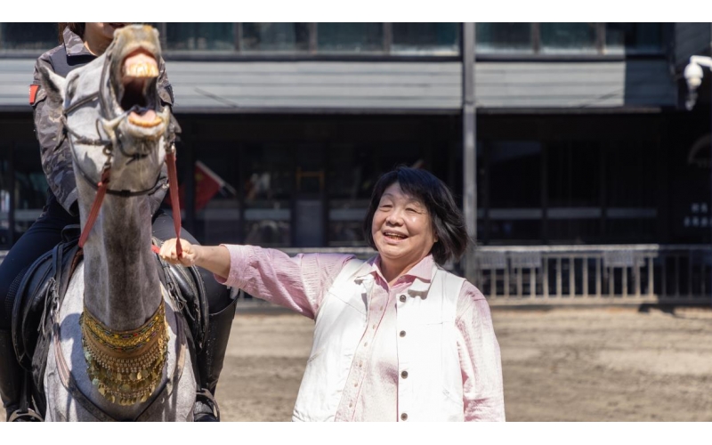 著名作家畢淑敏：新疆古生態(tài)園，值得來！